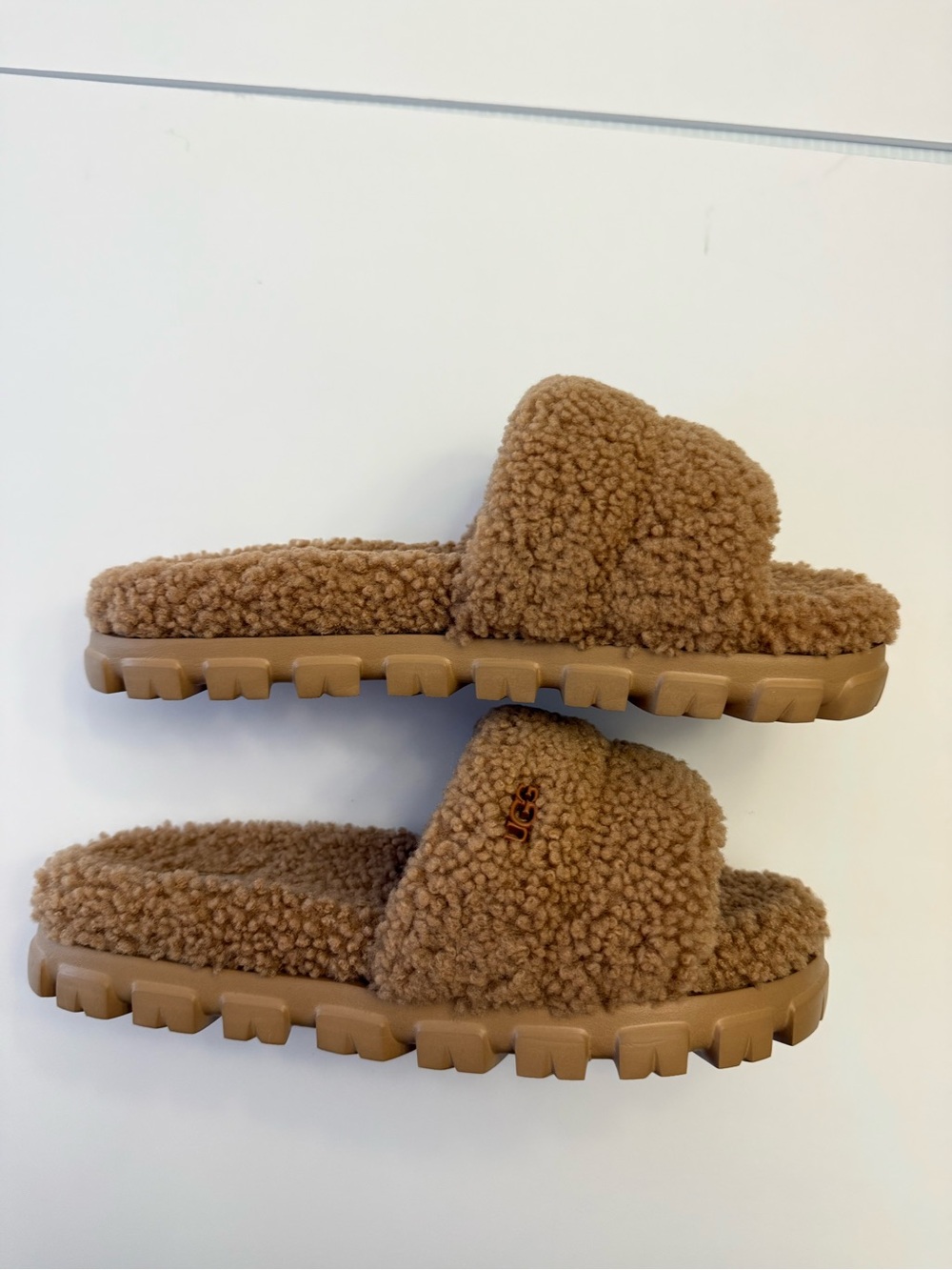 AUTHENTIC UGG Cozetta Curly Slide Slippers | Women’s Size 9 | Chestnut | NWT - Picture 2 of 11